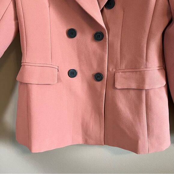 ✨ Deluc Women’s Salmon Coral Sabrina Double Breasted Blazer Small NWT - Picture 3 of 9